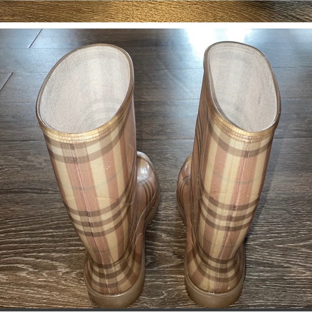 Pink Burberry Rain Boots - Picture 8 of 10
